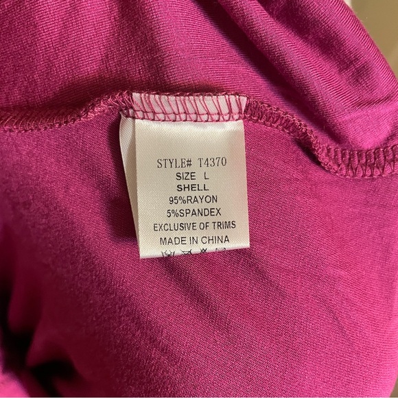 Fashion Nova “Anything but Square” bodysuit - Picture 8 of 8